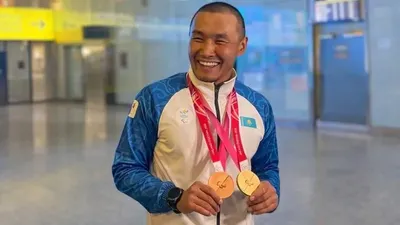 Ербол Хамитов неге қола медаль "алтыннан" да қымбат екенін түсіндіріп берді , сурет - Zakon.kz жаңалық 17.03.2026 12:07