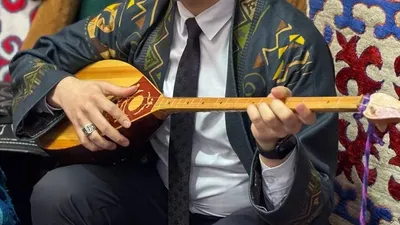 Домбыраны ұшақтың салонында алып жүруге рұқсат берілуі мүмкін, сурет - Zakon.kz жаңалық 19.03.2026 15:13