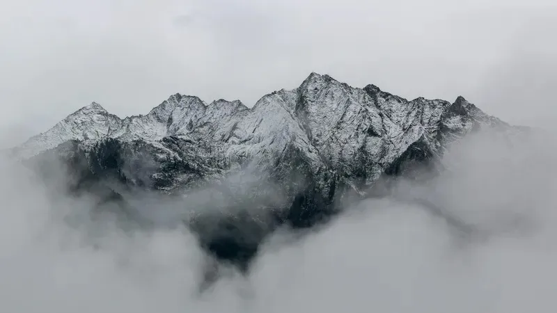 Альпі тауларынан 2000 жыл бойы жасырын жатқан ерекше құрылыс табылды