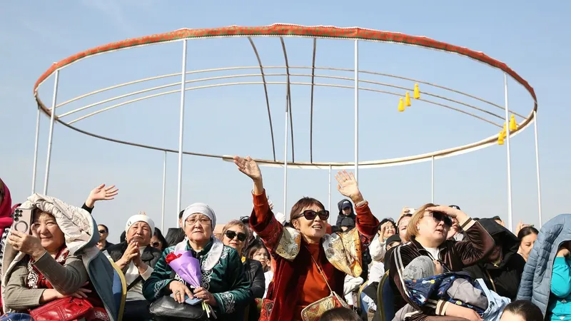 Ең үлкен шаңырақ: Алматыда Наурыз күндері әлемдік рекорд орнатылды