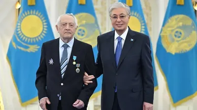 Даңқты альпинист Ерванд Ильинскийді марапаттау рәсімі, сурет - Zakon.kz жаңалық 27.03.2026 12:35