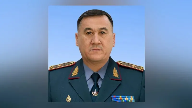 Қасым-Жомарт Тоқаев "Батыс" өңірлік қолбасшылығы әскерлерінің қолбасшысын қызметінен босатты