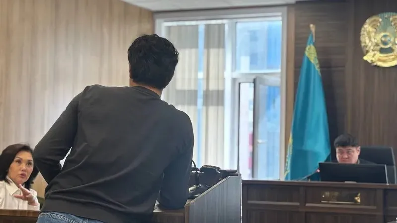 Блогер Justking сотта Жанәбіловтардың курсы жайлы айтып берді