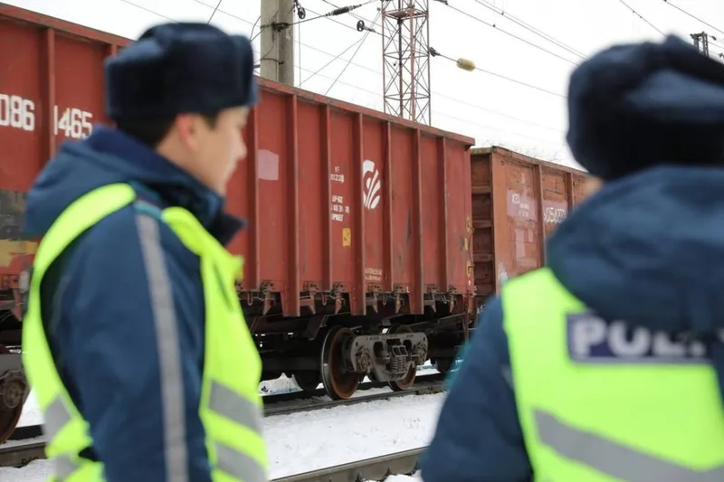 Абай облысында теміржол вагондарынан мыс концентратын ұрлаған тұрғындар сотталды