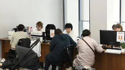 Астананың Сарайшық ауданында ашылған Мансап орталығына Қырғыз Республикасының Еңбек, әлеуметтік қамсыздандыру және көші-қон министрі Қанат Сағынбаев тәжірибе алмасу мақсатындағы ресми сапары аясында барды, деп хабарлайды қала әкімдігінің ресми сайты., сурет - Zakon.kz жаңалық 01.04.2026 16:26