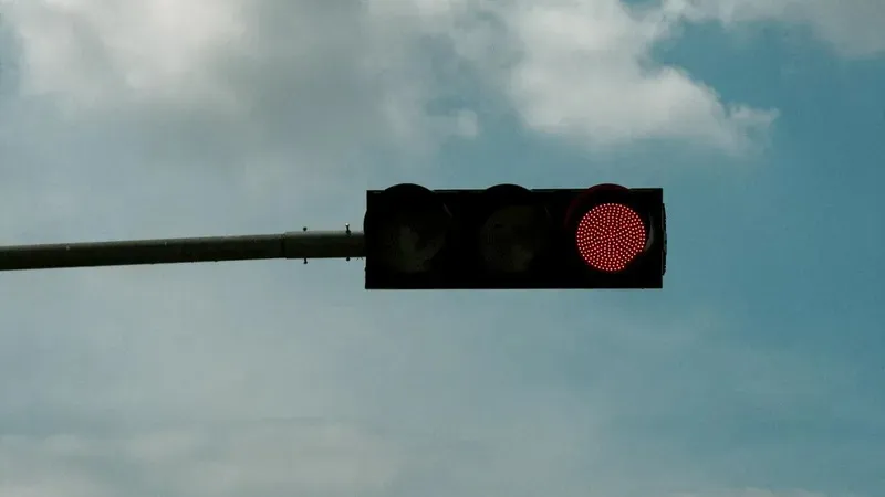 Астанада LRT жолында бағдаршамдар орнатылды – себебі белгілі болды