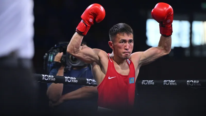 Бокстан АЧ-2026: өзбекстандық қарсыласын жеңген Махмұд Сабырхан жартылай финалға өтті