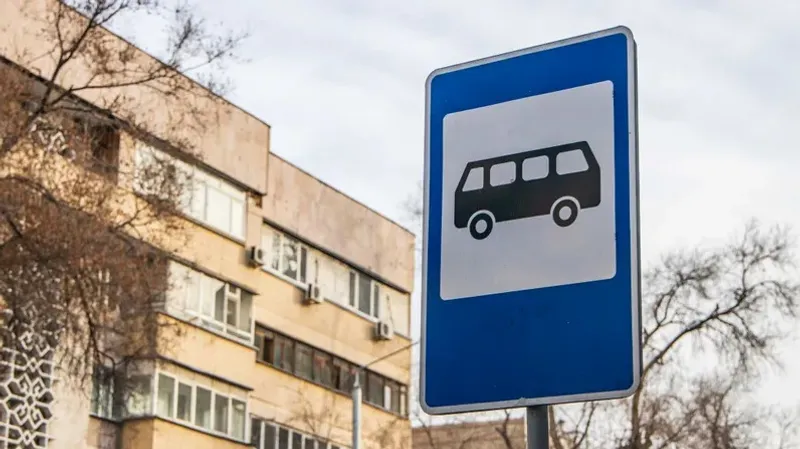 Шымкентте төбелескен үш қыз аялдаманы да бүлдірген