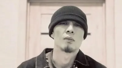 Танымал рэпер Qarakesek сот үкімінен кейін қоқыс жинауға шықты, сурет - Zakon.kz жаңалық 06.04.2026 18:46