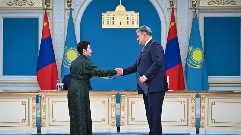 Атом, мұнай, қаржы: Қазақстан мен Моңғолияның жаңа келісімдері