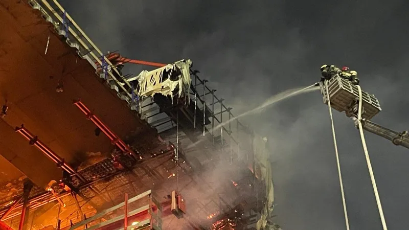 Павлодарда салынып жатқан көпір өртеніп кетті