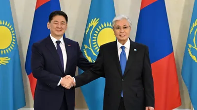 2026 жылғы 21 сәуірде Ақордада Қазақстан Президенті Қасым-Жомарт Тоқаев пен Моңғолия Президенті Ухнаагийн Хүрэлсүх шағын құрамда келіссөздер өткізді, деп хабарлайды Zakon.kz., сурет - Zakon.kz жаңалық 21.04.2026 12:38