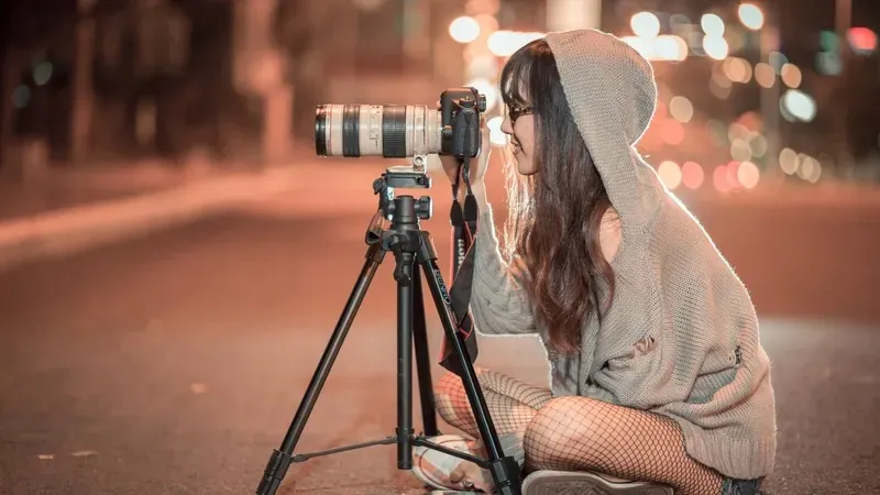 Алматыда қоғамдық орындағы түсірілім дау туғызды: полиция мәлімдеме жасады