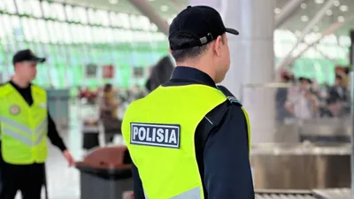 Ұшар алдында жанжал шығарған жолаушы Астана әуежайында рейстен түсірілді, сурет - Zakon.kz жаңалық 23.04.2026 20:12