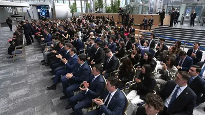 Қасым-Жомарт Тоқаев Күзде Қазақстанда Astana AI Film Festival атты халықаралық байқау өтетінін мәлімдеп, оның креативті индустриядағы іргелі өзгерістерді көрсететін алғашқы жаһандық деңгейдегі іс-шара болатынын айтты, деп хабарлайды Zakon.kz., сурет - Zakon.kz жаңалық 24.04.2026 16:17