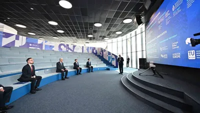 Президент Қасым-Жомарт Тоқаев Қазақстан жасанды интеллект саласында әлемдік деңгейдегі өз мамандарын даярлауы тиіс деген идеяны дәйекті түрде ілгерілетіп келеді. , сурет - Zakon.kz жаңалық 24.04.2026 14:39