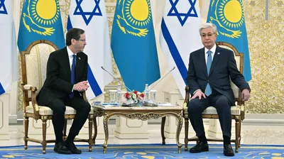 Қасым-Жомарт Тоқаев пен Израиль Президенті Ицхак Герцог шағын құрамда келіссөз жүргізді, сурет - Zakon.kz жаңалық 27.04.2026 18:01