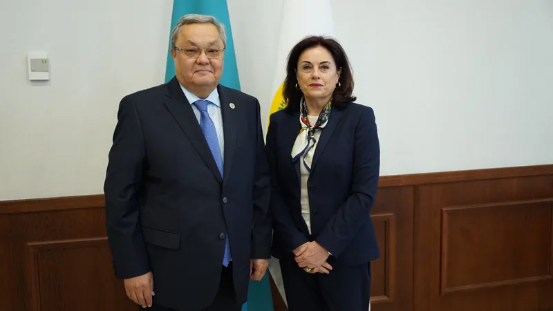 ҚР ОСК төрағасының орынбасары Мұхтар Ерман ЕҚЫҰ ДИАҚБ директоры Мария Телалианмен кездесу өткізді