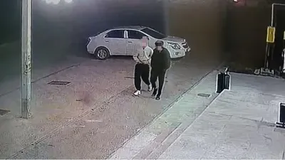 Алтын әшекейлерді ломбардқа өткізіп үлгерген: Кентауда ұрылардың әрекеті камералар арқылы әшкереленді , сурет - Zakon.kz жаңалық 29.04.2026 21:37