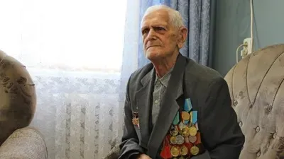 Батыстан қиыр Шығысқа дейінгі жолды жүріп өткен: павлодарлық майдангер 7 мамырда 99 жасқа толады, сурет - Zakon.kz жаңалық 05.05.2026 15:23