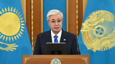 Қазақстан Республикасының Президенті – Қарулы Күштердің Жоғарғы Бас Қолбасшысы Қасым-Жомарт Тоқаев сардарлар мен сарбаздарды, жиынға қатысушыларды Отан қорғаушы күнімен және Жеңіс күнімен құттықтады., сурет - Zakon.kz жаңалық 06.05.2026 12:58