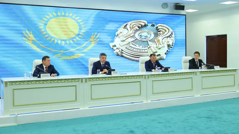 Олжас Бектенов Қызылорда облысының активіне өңірдің жаңа әкімін таныстырды