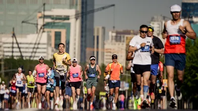 Astana Half Marathon 2026: мерейтойлық бесінші жартылай марафонға 30-дан астам елден 7 000 қатысушы жиналады, сурет - Zakon.kz жаңалық 13.05.2026 14:34