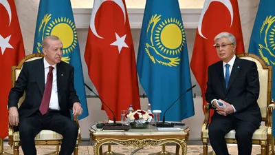 2026 жылдың 14 мамырында Астана қаласында Қазақстан Республикасының Президенті Қасым-Жомарт Тоқаев пен Түркия Республикасының Президенті Режеп Тайип Ердоған шағын құрамда келіссөз жүргізді., сурет - Zakon.kz жаңалық 14.05.2026 13:12