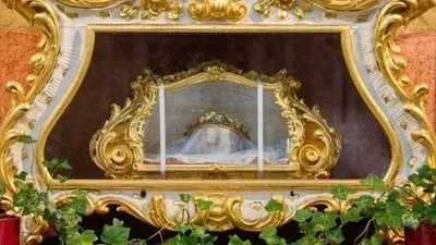 Чехиядағы шіркеуден ортағасырлық әулиенің бас сүйегі ұрланды, сурет - Zakon.kz жаңалық 15.05.2026 11:35