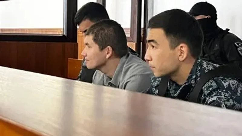"Мені кісі өлтіруге мәжбүрледі": Атыраудағы қанды қылмысқа күдікті Сәрсемәлиев сотта мәлімдеме жасады 