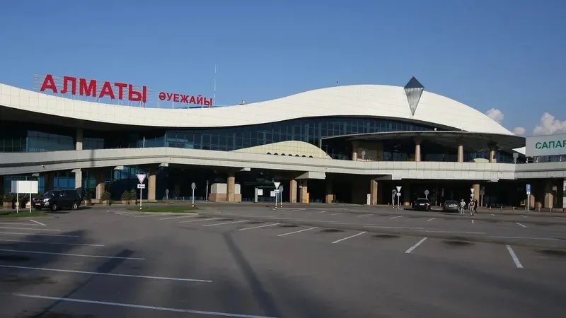 Әуежай, Алматы, канадалық, азамат, құқық бұзушылық, сурет - Zakon.kz жаңалық 20.05.2026 17:45
