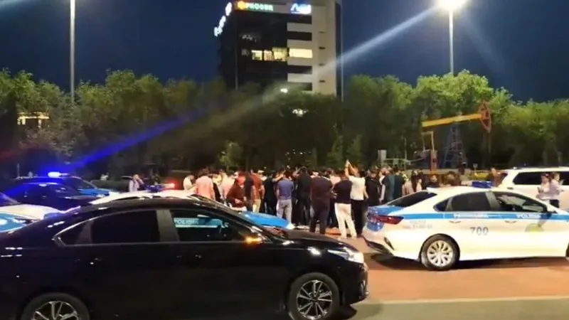 Атырауға үш өңірдің полицейлері жиналды: қалада алыпқашпа сөз көбейіп, жұрт дүрлігуде , сурет - Zakon.kz жаңалық 22.05.2026 14:13