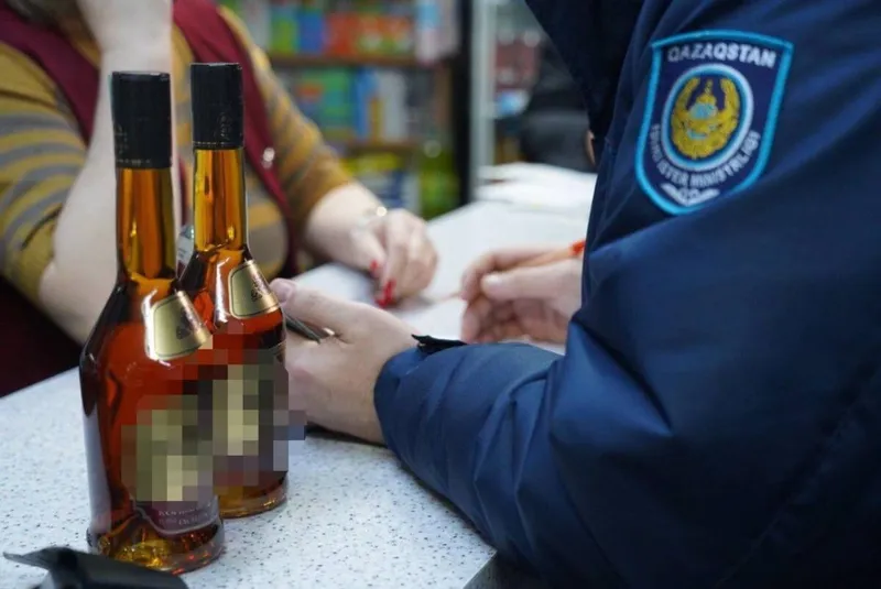 Алматыда заң талаптарын бұзған сауда орындарының қызметі уақытша тоқтатылды