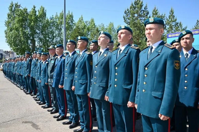 Қазақстандық әскери қызметшілер тұңғыш қорғаныс министрін еске алды, сурет - Zakon.kz жаңалық 25.05.2026 17:50