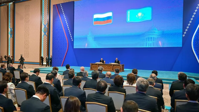 Бұған дейін Қасым-Жомарт Тоқаев Ресейдің әлемдік саясат пен экономикадағы рөліне қатысты пікір білдірген болатын.