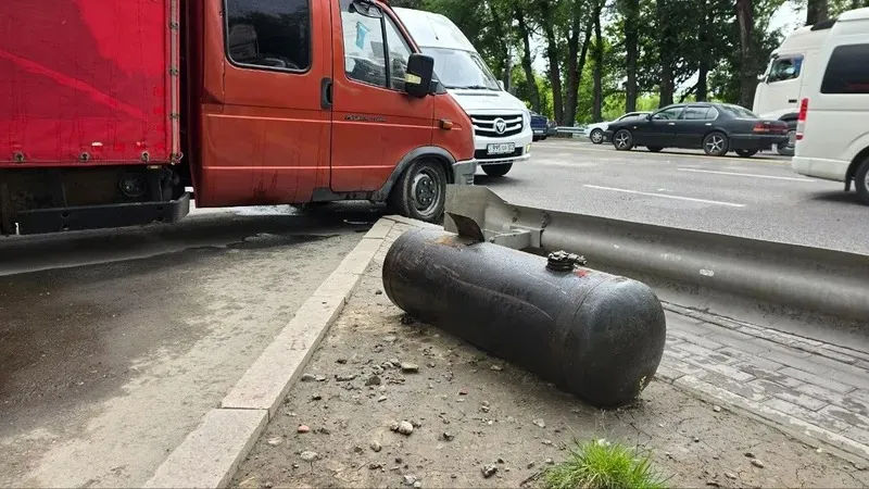 Алматыдағы жантүршігерлік жол апаты: жеңіл көлік Газельді аударып жіберді, сурет - Zakon.kz жаңалық 28.05.2026 18:11