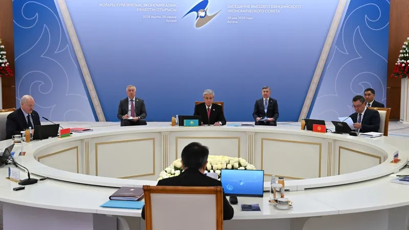 Президент Қасым-Жомарт Тоқаевтың төрағалығымен Жоғары Еуразиялық экономикалық кеңестің шағын құрамдағы отырысы өтті.
