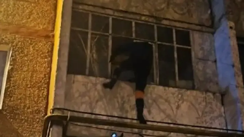 Құтқару, Көкшетау, пәтер, бала, қамалып қалу