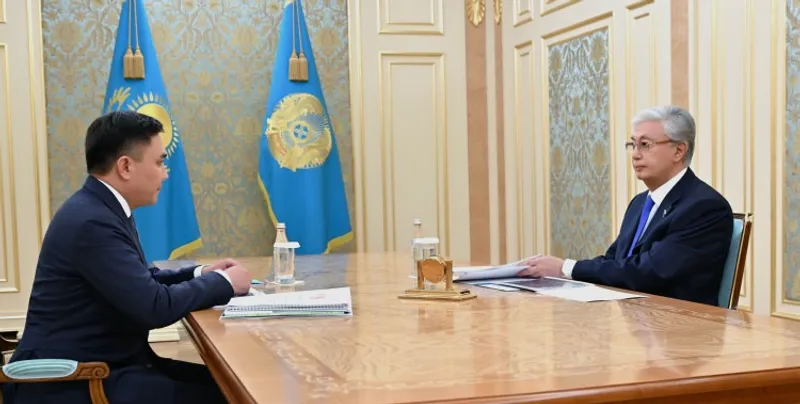 Тоқаев Шымкент әкімі Ғабит Сыздықбековті қабылдады, сурет - Zakon.kz жаңалық 11.06.2026 18:30