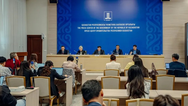 Елімізде халық табысын арттыру жөніндегі кешенді жоспар қабылданды