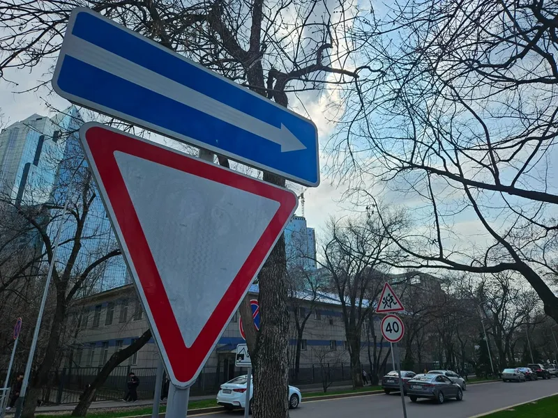 Алматыда 18 маусымнан бастап үш көшеде біржақты қозғалыс енгізіледі