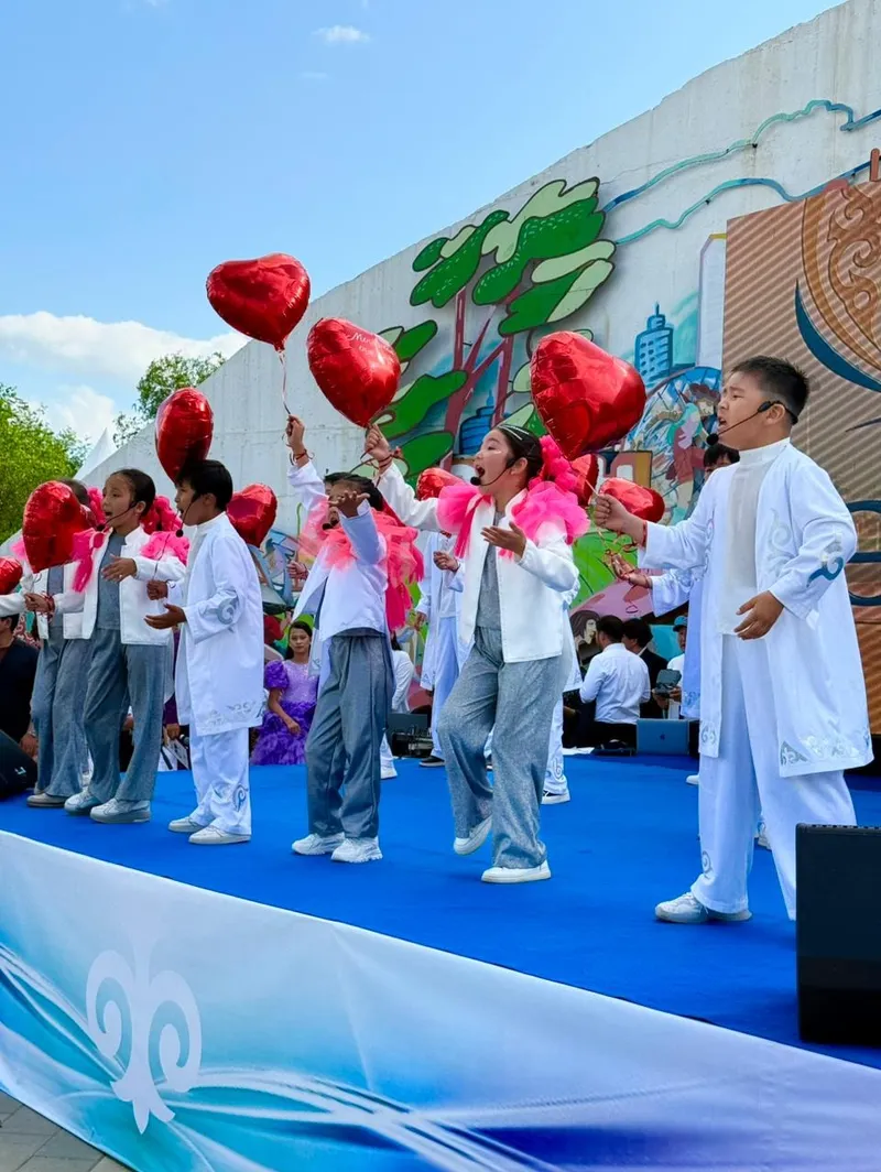 Мерекелік бағдарлама, Ақтөбе, Әкелер күні, Менің әкем , сурет - Zakon.kz жаңалық 19.06.2026 21:13