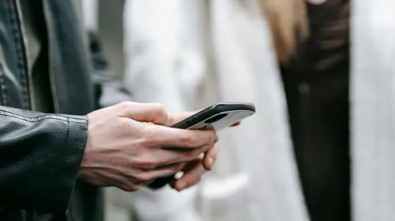 Телефон, маяк, SMS, Қазақстан, байланыс, өзгерістер  , сурет - Zakon.kz жаңалық 22.06.2026 17:42