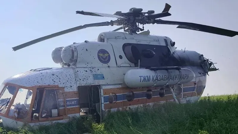 Павлодар маңында бортында 13 адам болған тікұшақ қатты қонды