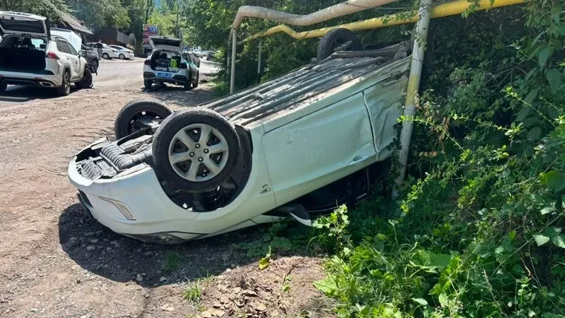 Алма-Арасан шатқалындағы жол апатынан бірнеше адам зардап шекті, сурет - Zakon.kz жаңалық 28.06.2026 16:18