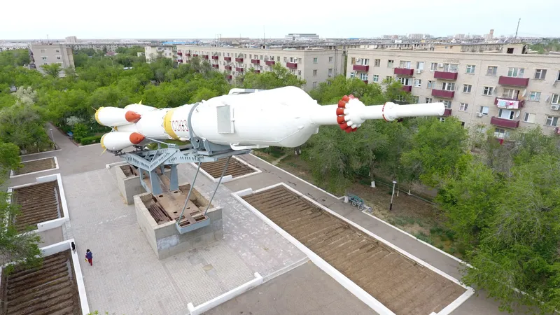 Байқоңыр кезекті кемені ғарышқа ұшыруға дайындауда 