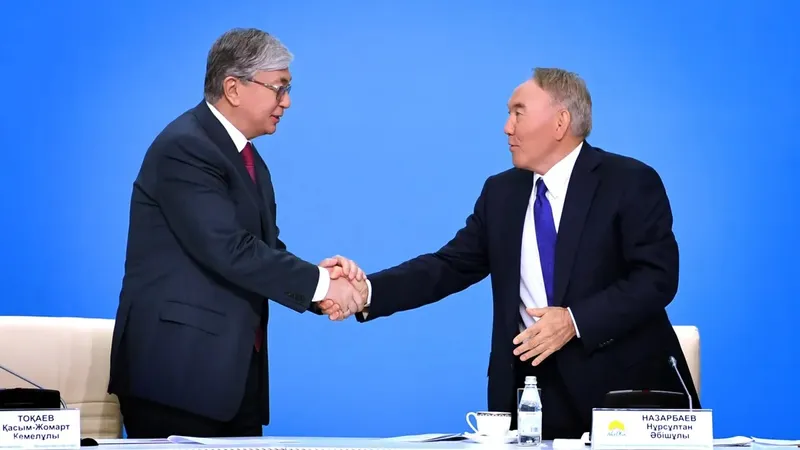 Тоқаев Назарбаевты туған күнімен құттықтады, сурет - Zakon.kz жаңалық 06.07.2026 10:33
