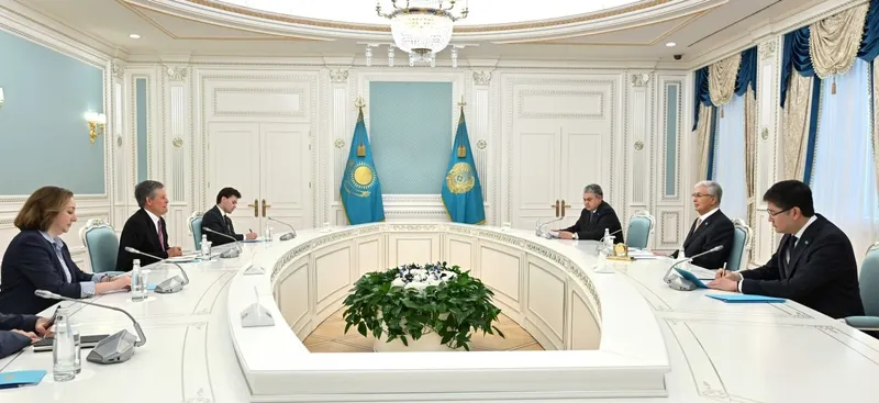 Кездесу, Ақорда, Мемлекет басшысы, АҚШ, Конгресс, сенатор, Стив Дэйнс, сурет - Zakon.kz жаңалық 08.07.2026 19:26
