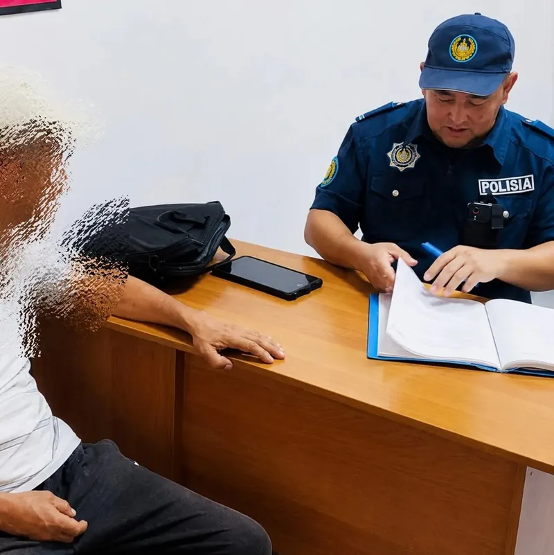 Атырау облысында учаскелік инспектор 17 жылдан бері ел тыныштығын күзетіп келеді, сурет - Zakon.kz жаңалық 15.07.2026 16:04