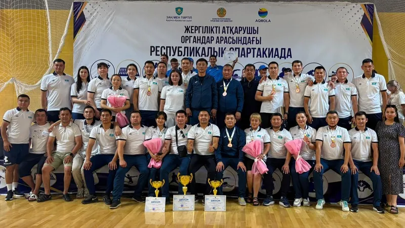 10–17 шілде күндері Көкшетау қаласында жергілікті атқарушы орган қызметкерлері арасында дәстүрлі республикалық спартакиада өтті., сурет - Zakon.kz жаңалық 17.07.2026 10:08